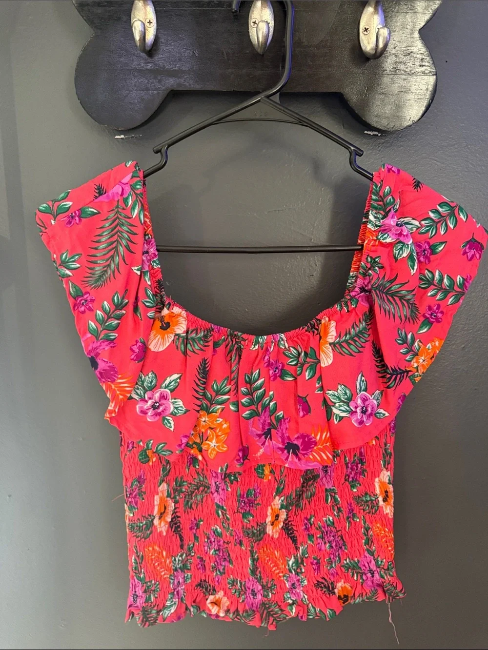 Mi Ami Pink Floral Off-Shoulder Crop Top